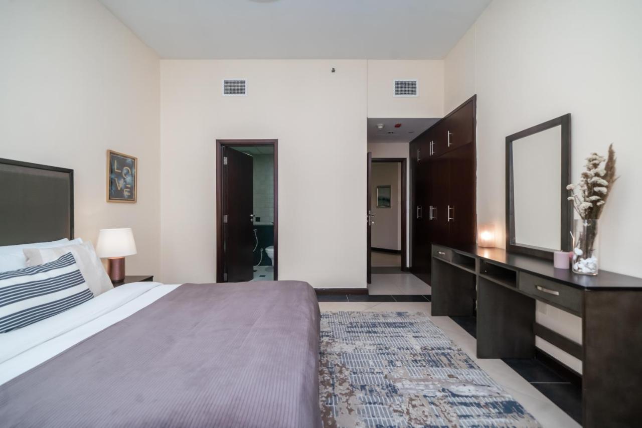Apartament Higuests - Deiras Lucky Find, 5-Min To The Airport Dubaj Zewnętrze zdjęcie